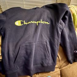 Champion  Hoodie Large