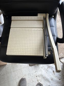Paper trimmer cutter