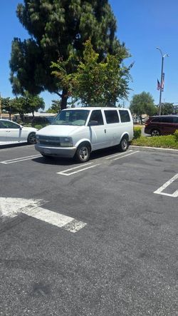 2003 Chevy Astro Van utility Cargo work van band Chevrolet