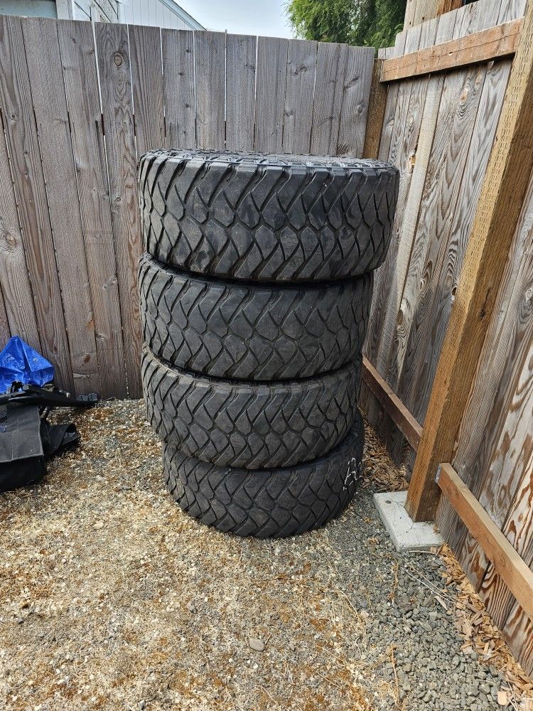 MAXXIS RAZR 37in. Tires Set Of 4
