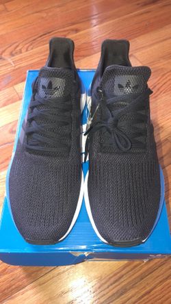 Men Adidas Swift Run Size 12