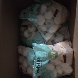 Bolsius floating candles white 1.75" x 1"