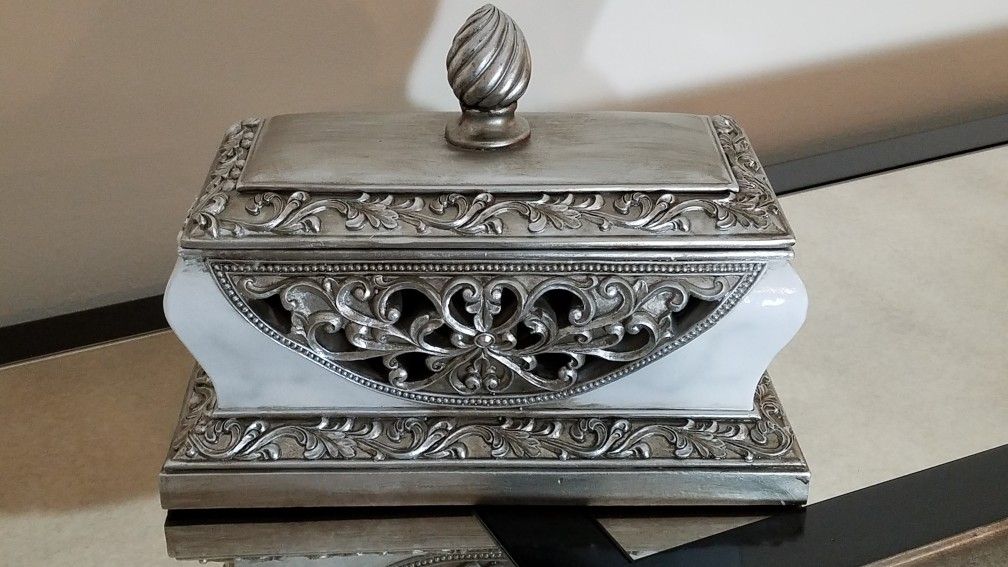 Large Jewelry Box