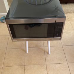 For Parts LG LCRT2010ST  2.0 Cu. Ft. 1200W Microwave Black Stainless steel 