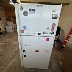 Used GE fridge/freezer