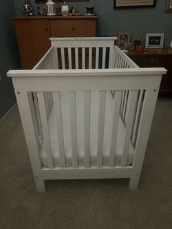 White Wood Baby Crib with Mattress