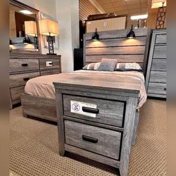 4PC Rustic gray color bedroom set bed Queen bed frame with reading light dresser mirror night stand