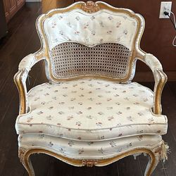 Boudoir Chair / Living Room Chair 