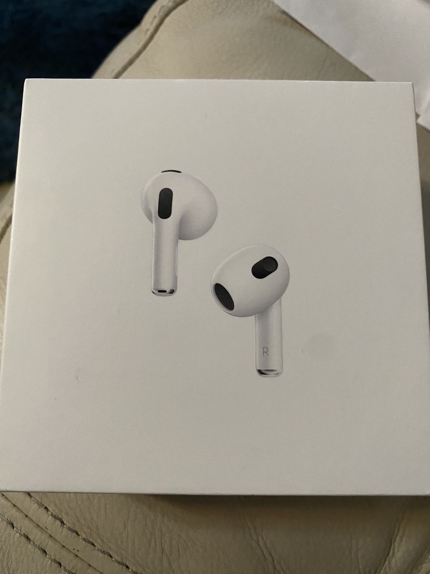 AirPods - Gen III