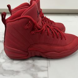 Gym Red Retro 12s 