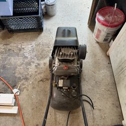 Trades Pro 3.5HP, 11 gallon air compressor