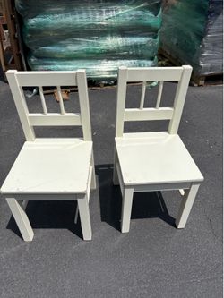 (2) Toddler / Kid’s White Wooden Chairs Chair