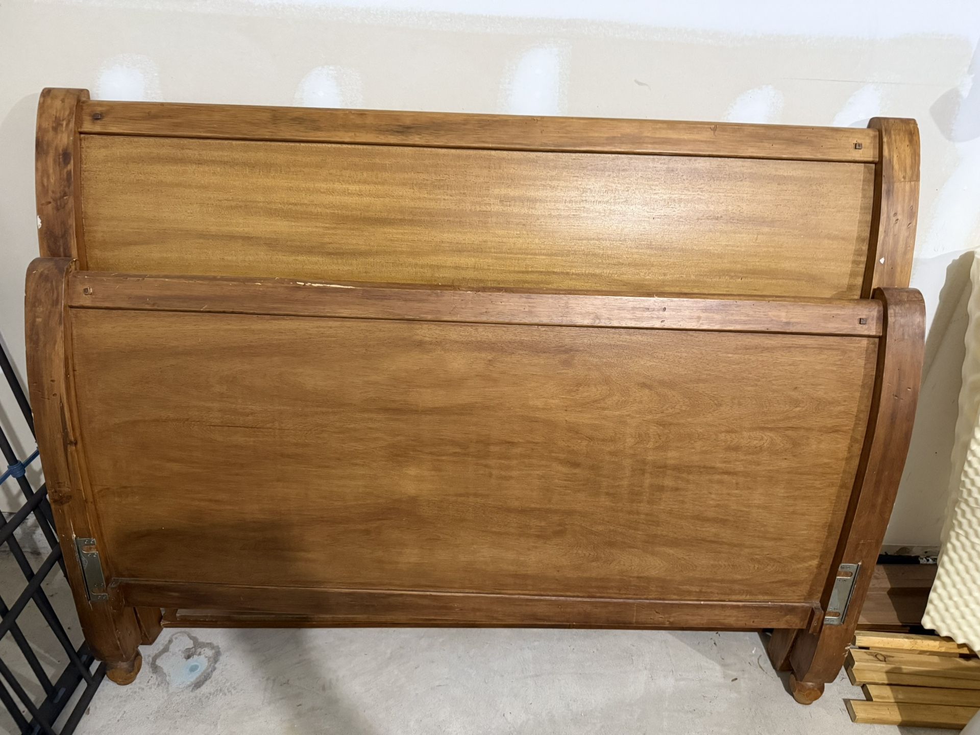 Full Size Sleigh Bed Wood