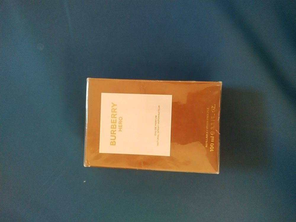 Burberry Cologne (Hero)