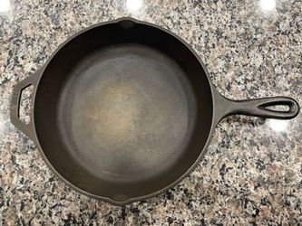 Lodge Cast Iron Skillet Pan