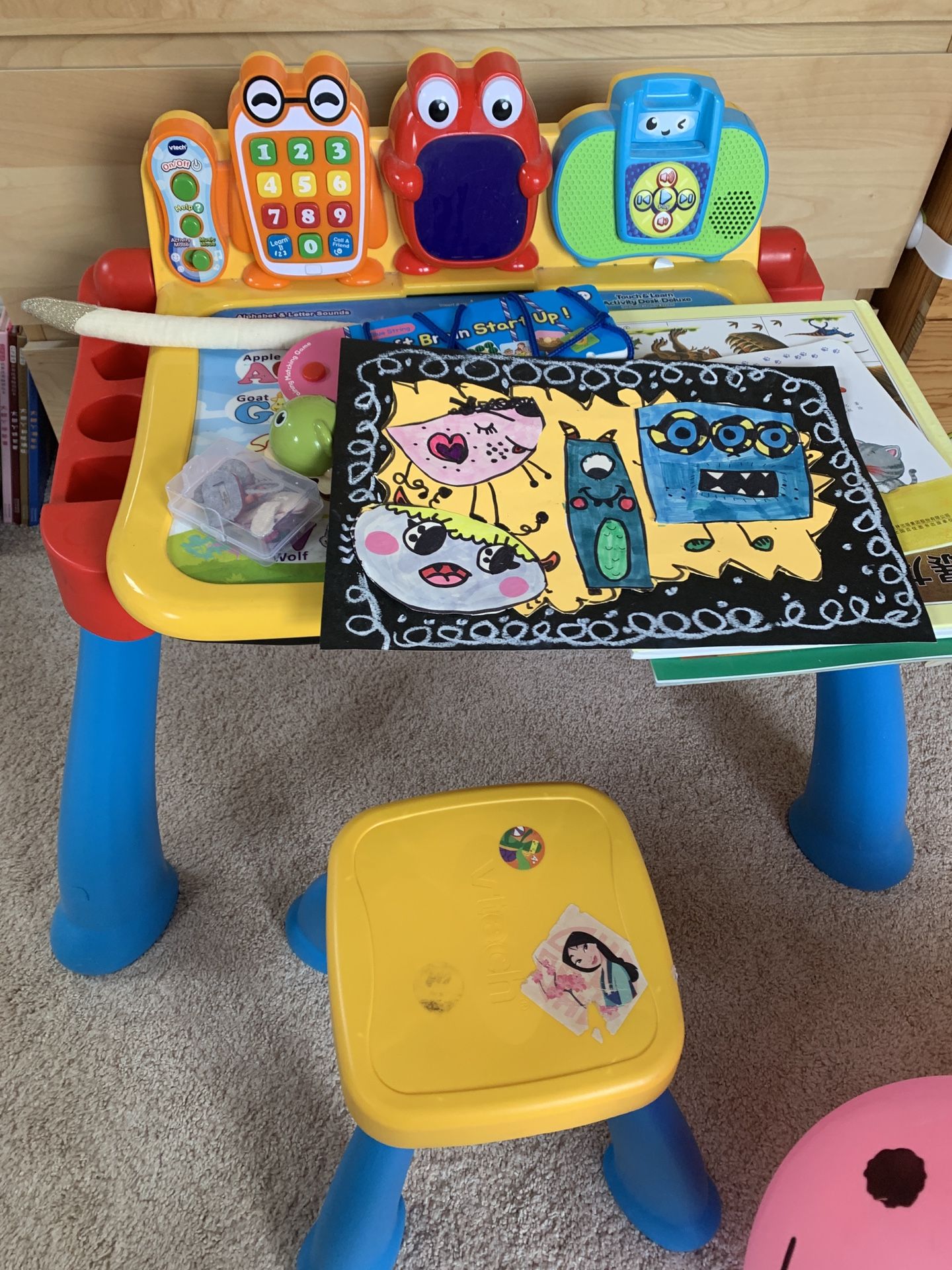 VTech Touch and Learn Activity Desk Deluxe