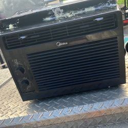 5000 BTUs window unit