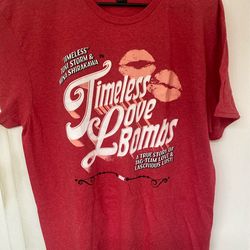 AEW Toni Storm Timeless Love Bombs T-Shirt Large