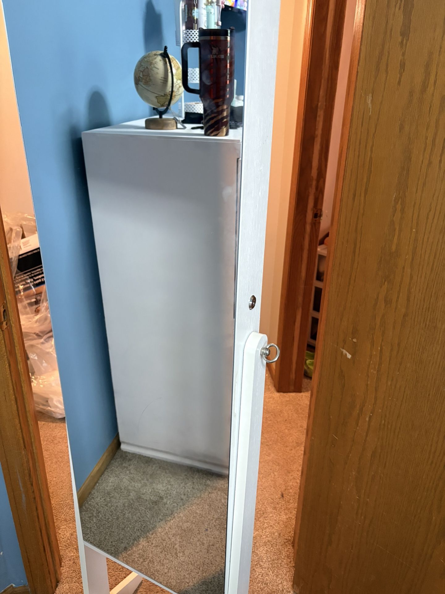 Standing Jewelry Mirror