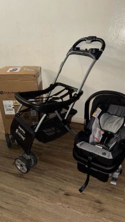 Baby Trend Snap N Go Stroller / Infant Car Seat