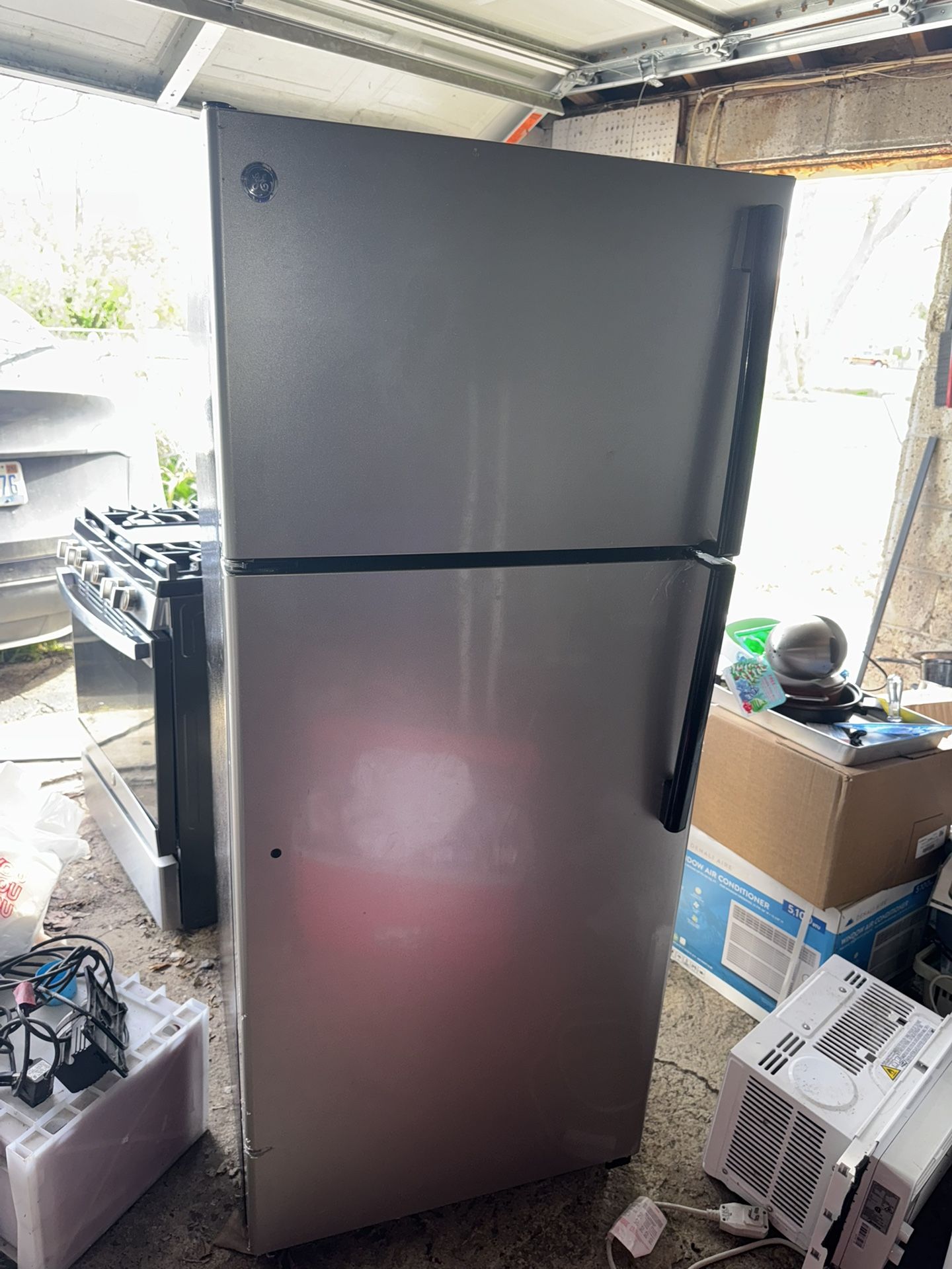 GE Refrigerator