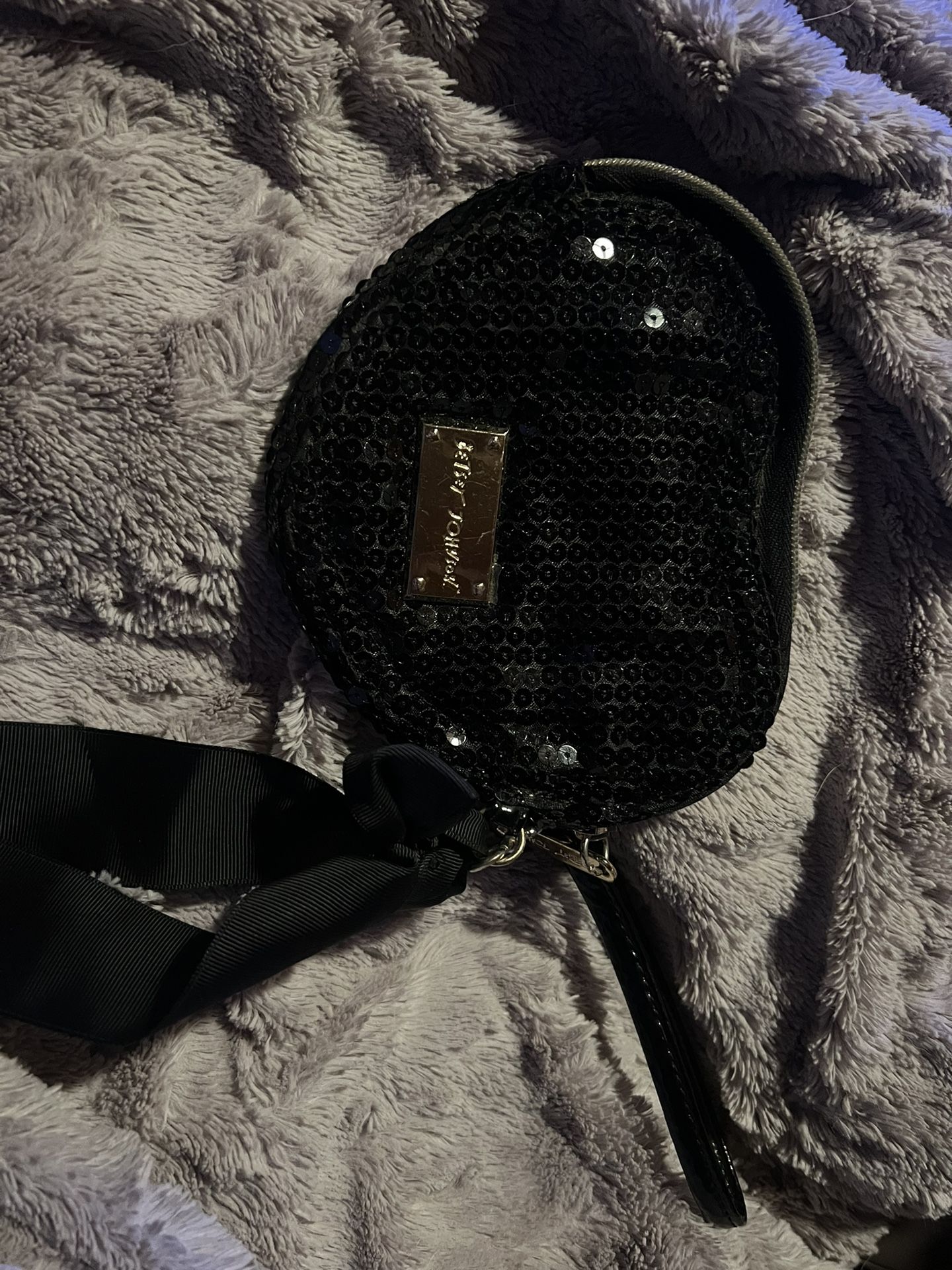 Betsy Johnson Heart Shaped Wristlet