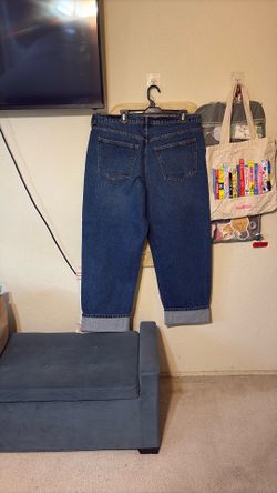 Universal Thread Jeans Size 16R. New