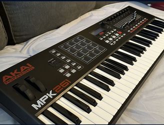AKAI MPK 261 Keyboard MIDI Controller