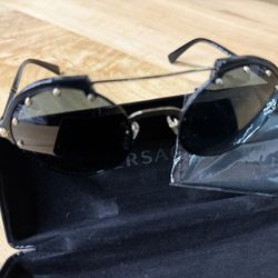 Authentic Versace Sunglasses VE4337 – Never Worn – With Case