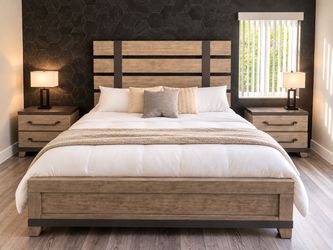 2024 King Bedroom Set – Bed + 2 Nightstands +  Mattress– EXCELLENT CONDITION