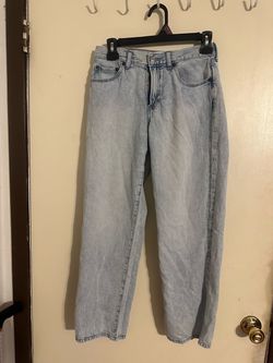 Light Wash Straight Leg Jeans