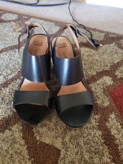 Clark heels never used size 5 medium.