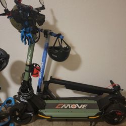 Emove Cruiser V2 SINGLE MOTOR E SCOOTER With Smart Charger(No Trades)