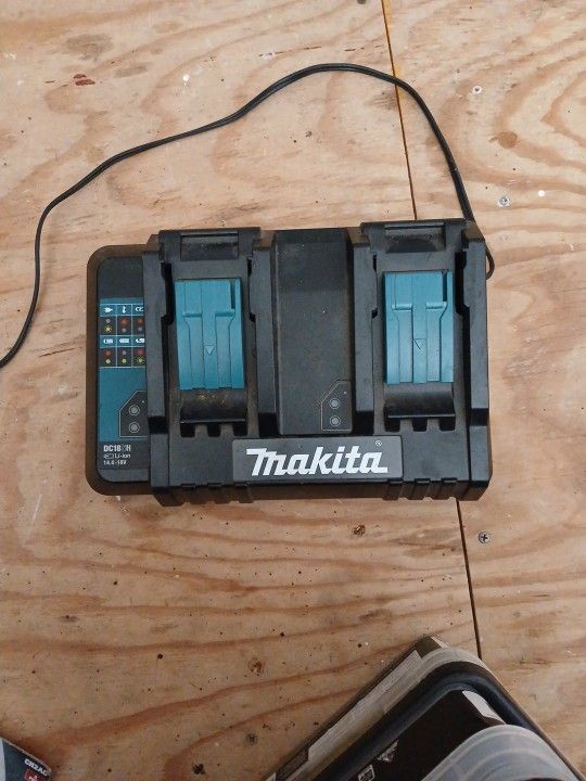 Makita Dual Charger