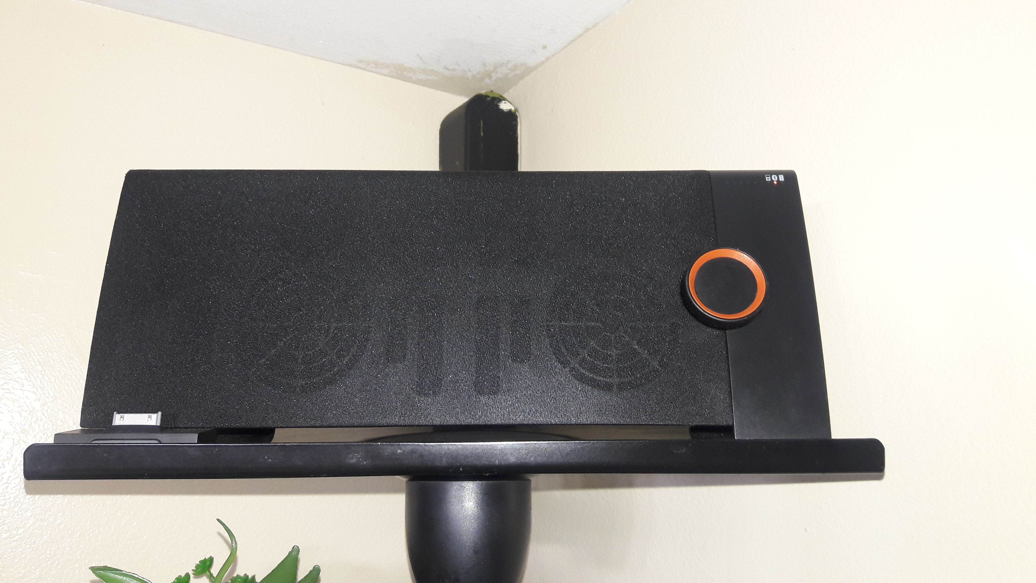 XtremeMac Tango TRX ipod dock speaker