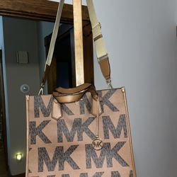 Michael Kors Tote 