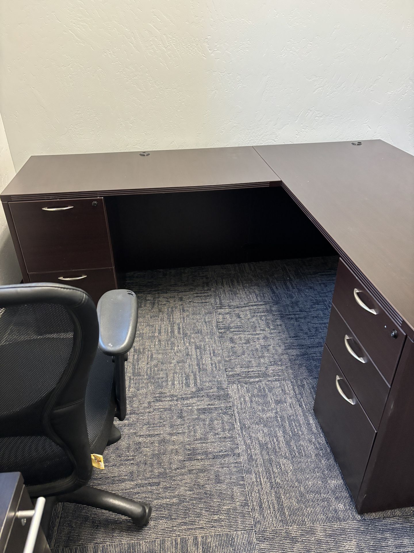 Office Desk escritorio de oficina Good condition, buenas condiciones
