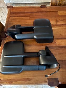 Chevrolet Silverado towing mirrors