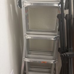 Ladder It Extended Asking $100 It’s New Used 1 Time