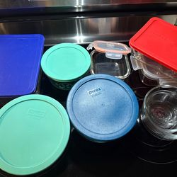 Pyrex Glass Food Storage Containers Set with Lids