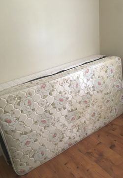 Twin bed