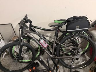 Giant talon 4 M 29inch bike