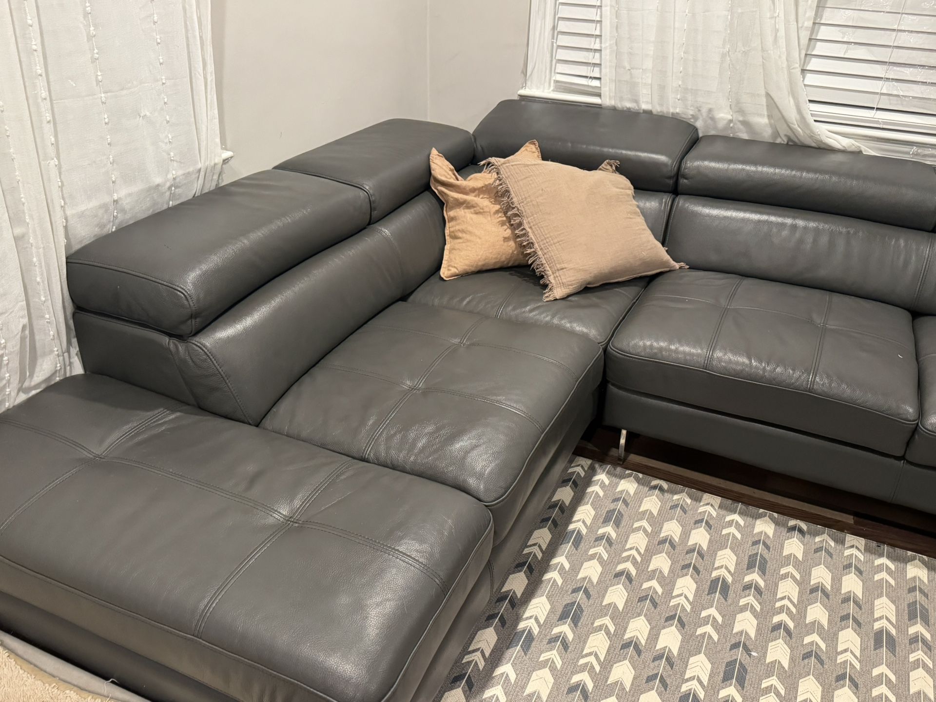 Forza A761 Italian Leather Sectional In Grey