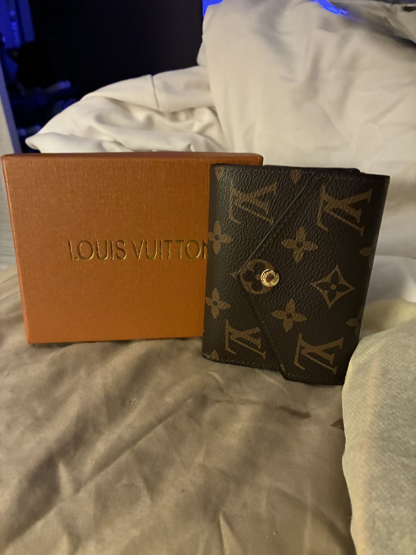 LV Wallet
