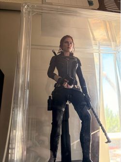 Hot Toys - Black Widow 2021