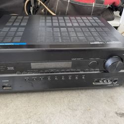 Onkyo AV Receiver TX SR608 