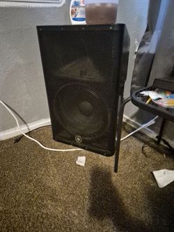 Yamaha speaker