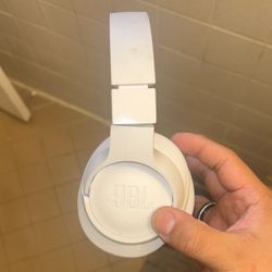 JBL 710BT Headphones