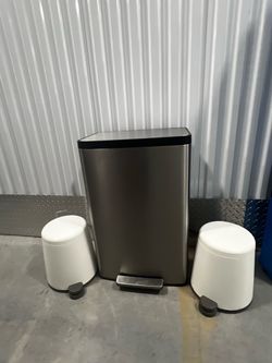Step Trash Can Set – Large and Small