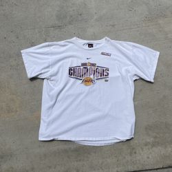 Team Nike 2002 LA lakers 3peat Shirt